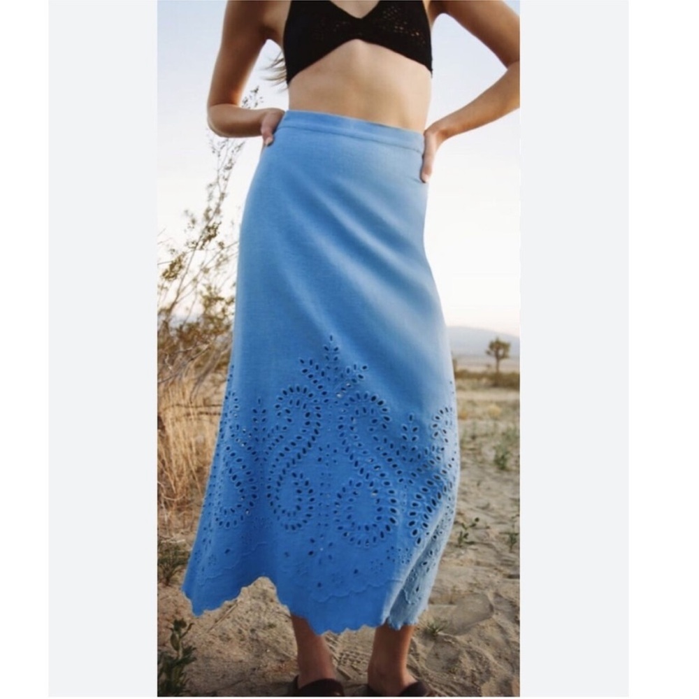 Zara Skirt Womens Medium Blue Linen Eyelet Midi Ruffled